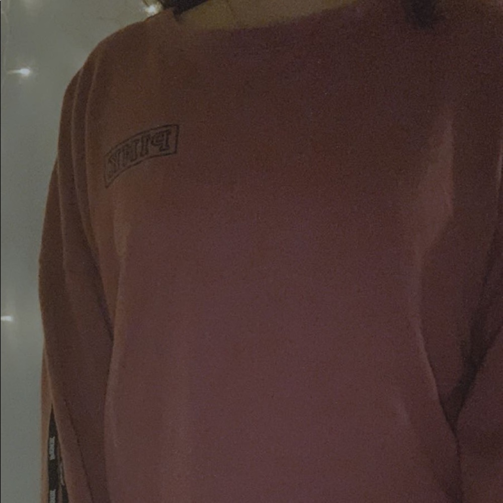 Cute comfy light crew neck from PINK!!